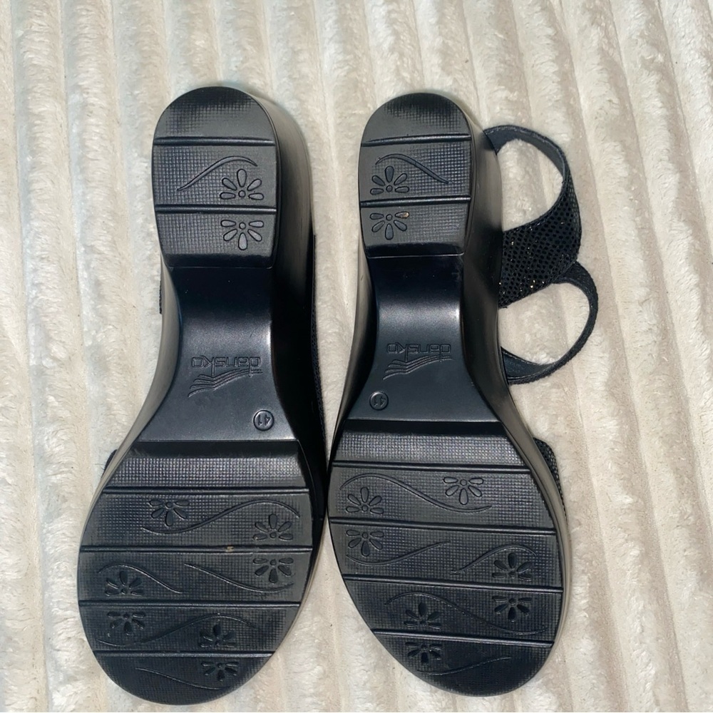 Dansko June Black Buckle Sandals size 41 or 10.5 -11 - Picture 5 of 7